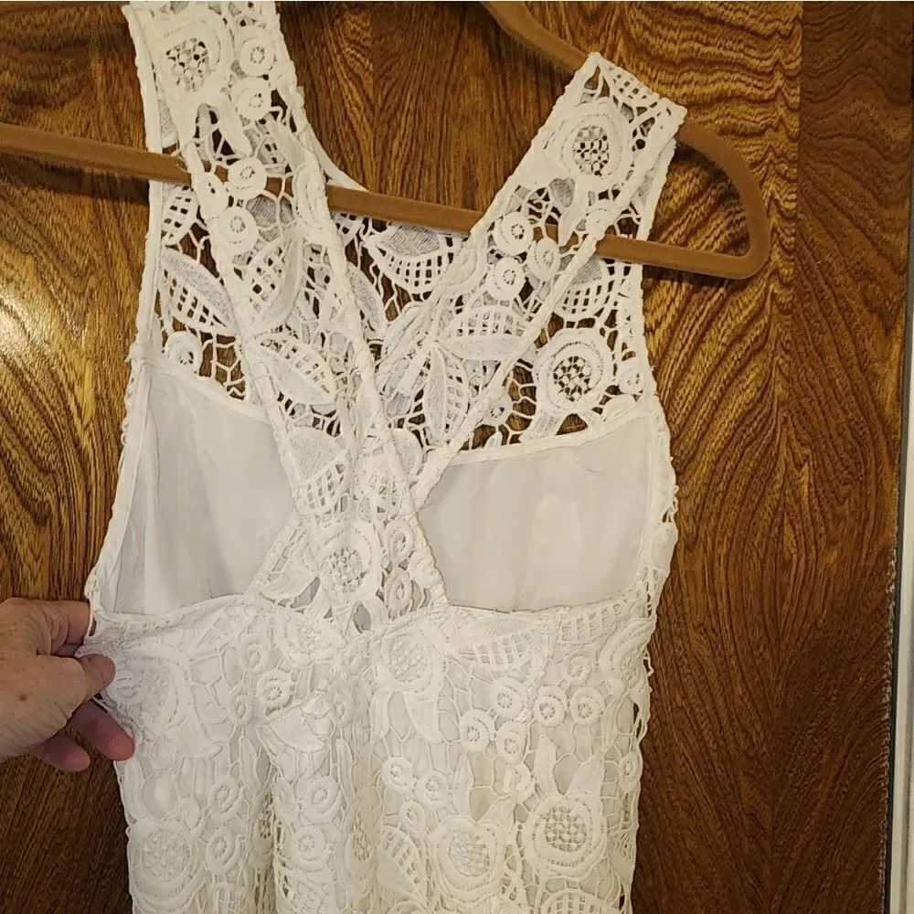 NWT WAYF White Lace dress size M